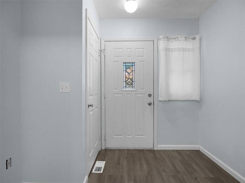 159 Forgham Road Greece, NY 14616 - Photo 6 of 49