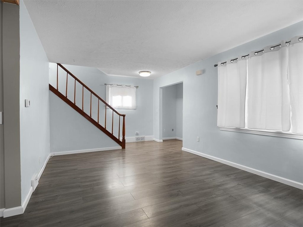 159 Forgham Road Greece, NY 14616 - Photo 9 of 49