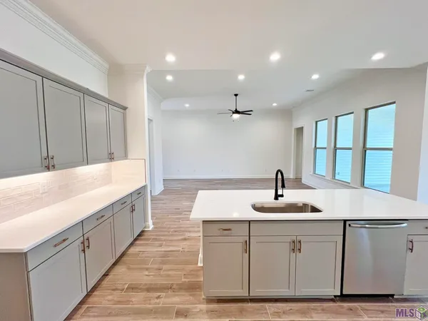 $332,453 | 42218 Blue Bay Drive, Ponchatoula, LA 70454