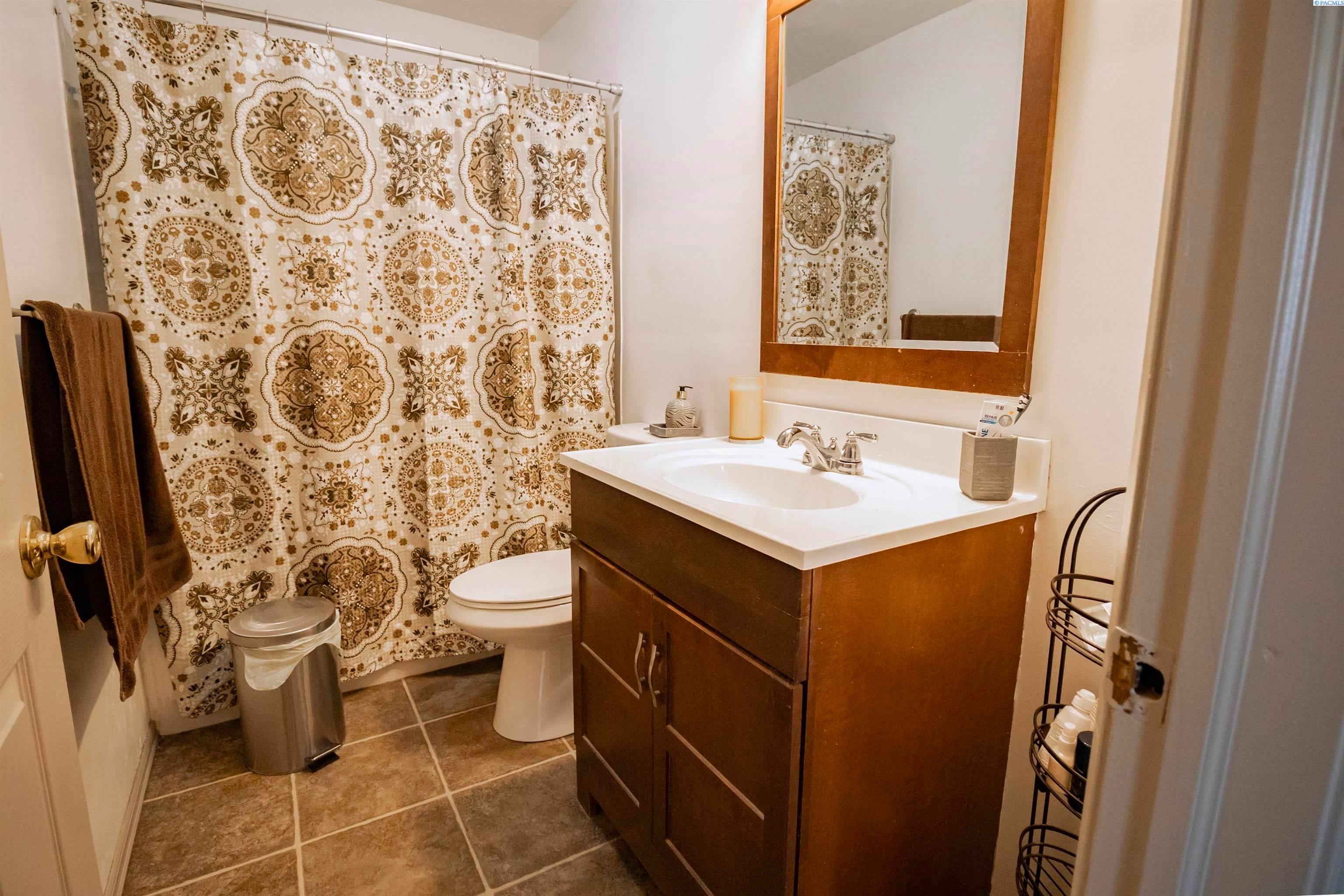 691 Van Belle Road Granger, WA 98932 - Photo 14 of 46 Gallery Image 14