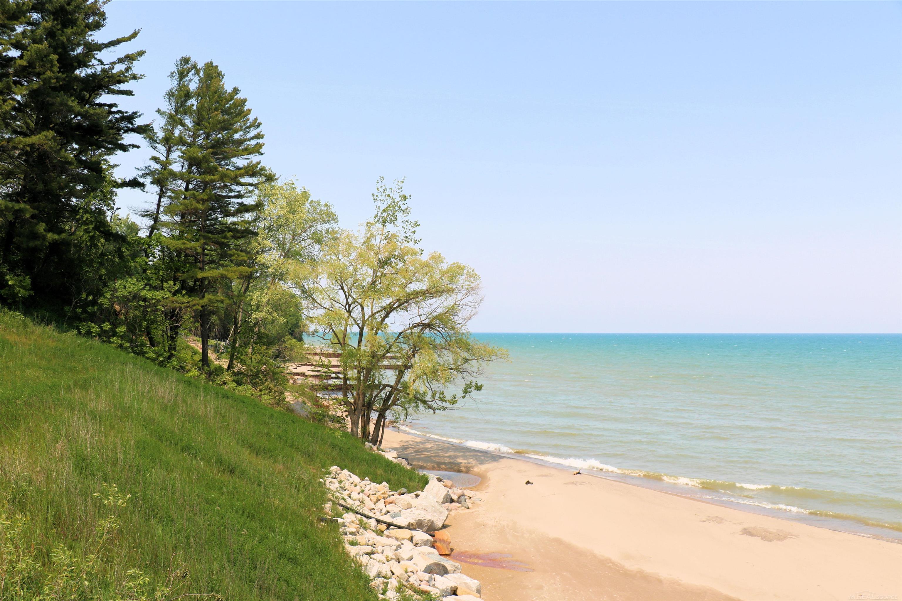 2545 Lakeshore Road, Unit 24 Applegate, MI 48401 - Photo 33 of 36 Gallery Image 33