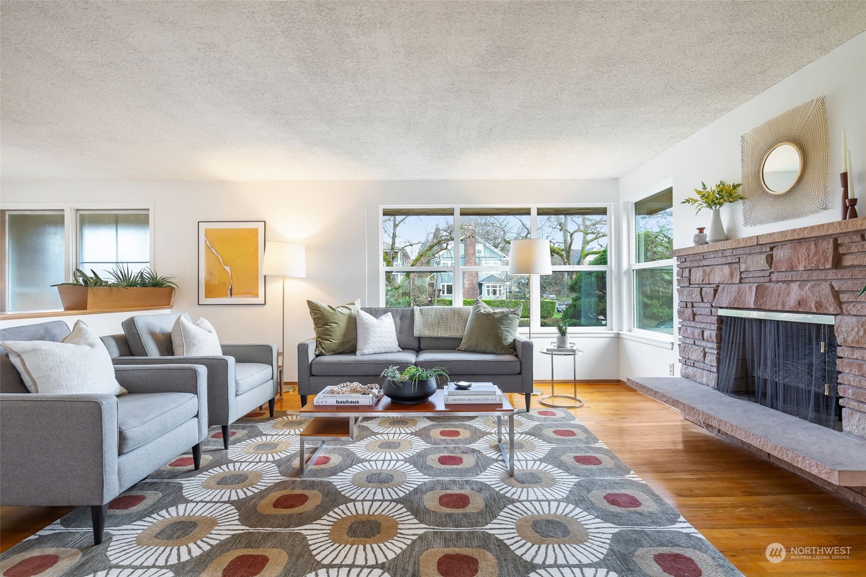 3419 Hunter Boulevard South Seattle, WA 98144 - Photo 3 of 33