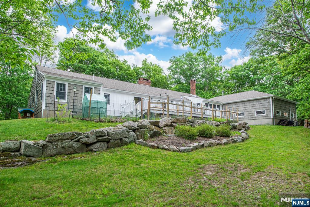 724 Ridge Road Butler, NJ 07405 - Photo 41 of 50