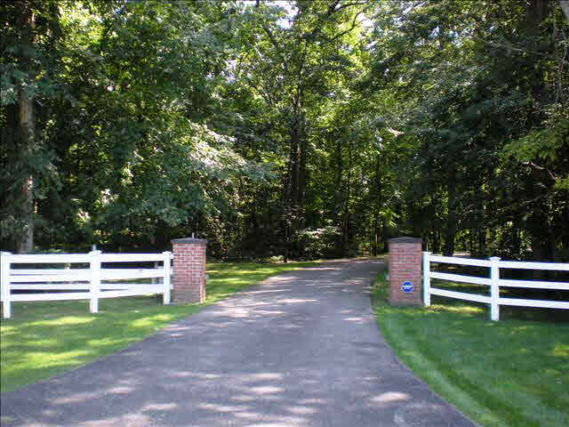 2515 West Temperance Road Temperance, MI 48182 - Photo 4 of 5 20397269-3.JPG