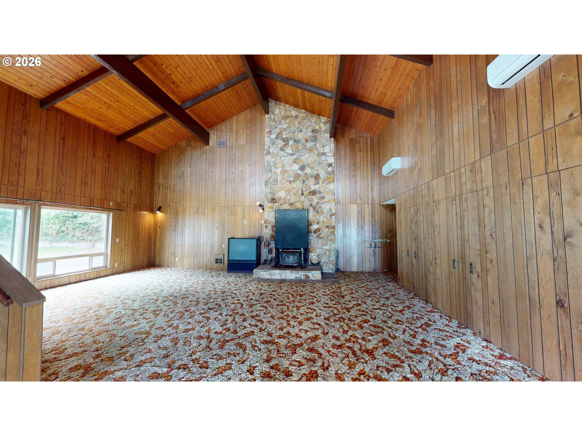 16005 Carson Lane Brookings, OR 97415 - Photo 5 of 36 Great Room