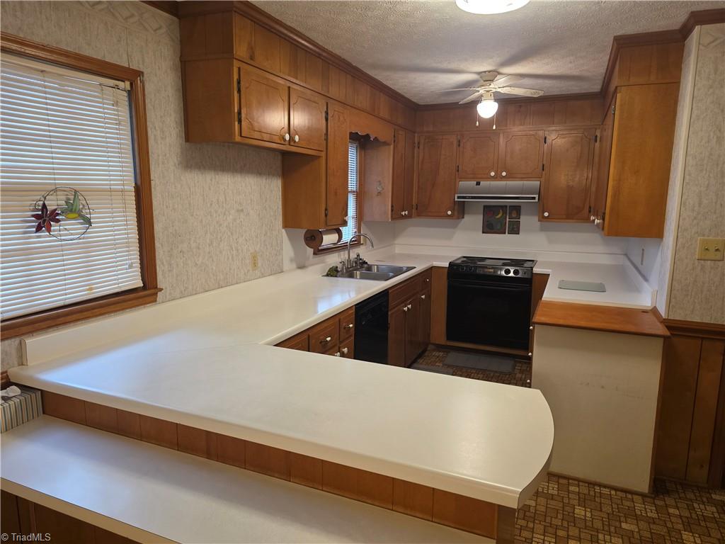 145 Brightwood Road Eden, NC 27288 - Photo 5 of 24