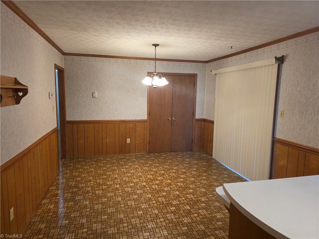 145 Brightwood Road Eden, NC 27288 - Photo 6 of 24