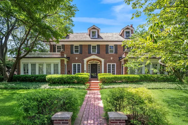 $2,395,000 | 500 Maple Street, Winnetka, IL 60093