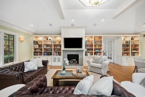 $2,395,000 | 500 Maple Street, Winnetka, IL 60093
