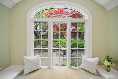 $2,395,000 | 500 Maple Street, Winnetka, IL 60093