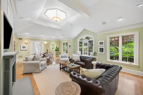 $2,395,000 | 500 Maple Street, Winnetka, IL 60093