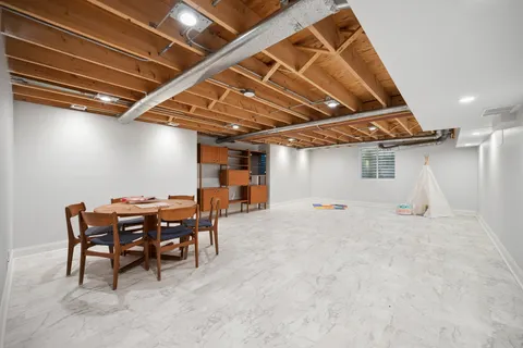 $2,395,000 | 500 Maple Street, Winnetka, IL 60093