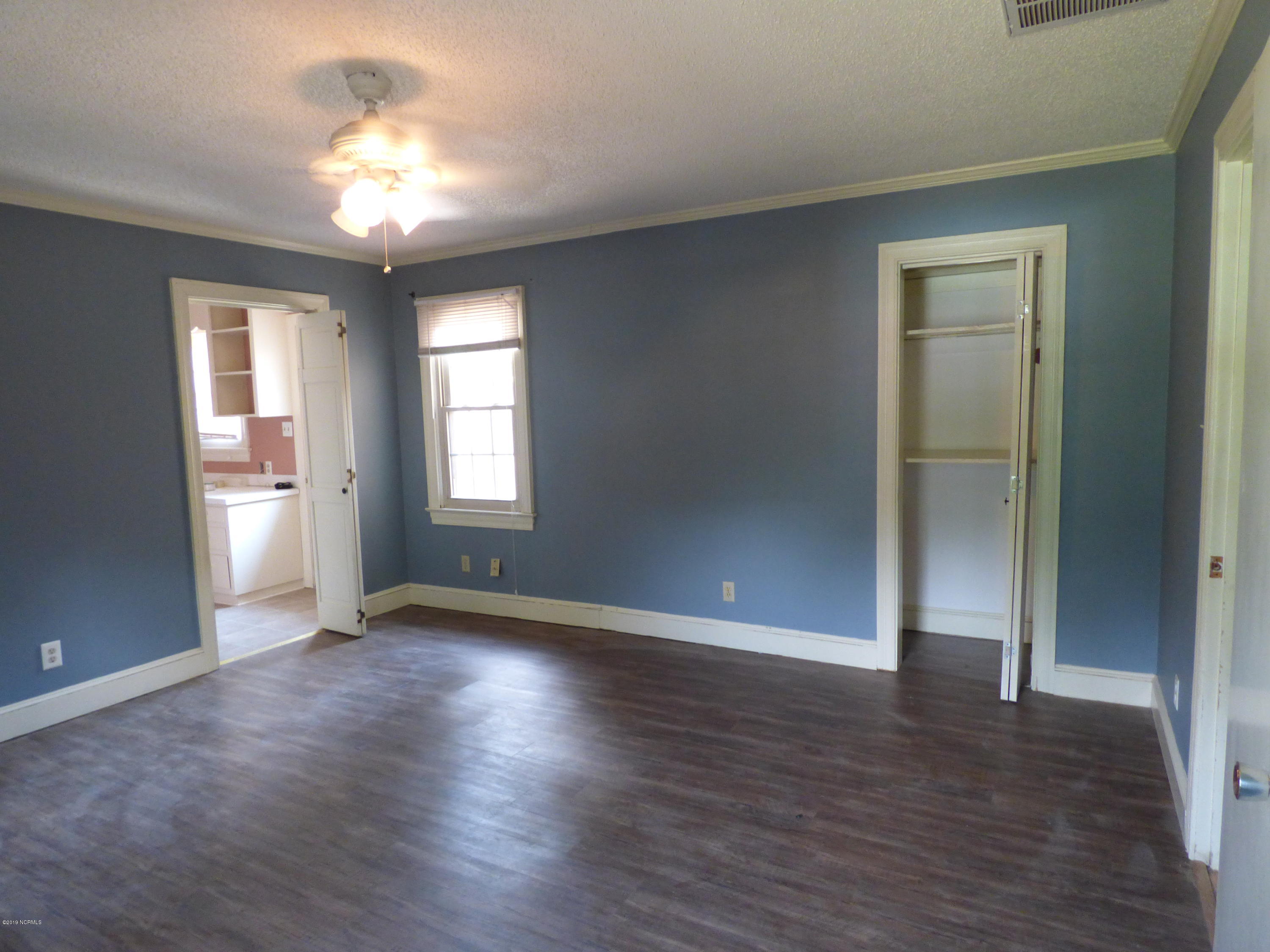 2601 Neuse Road Kinston, NC 28501 - Photo 23 of 30 P1010774