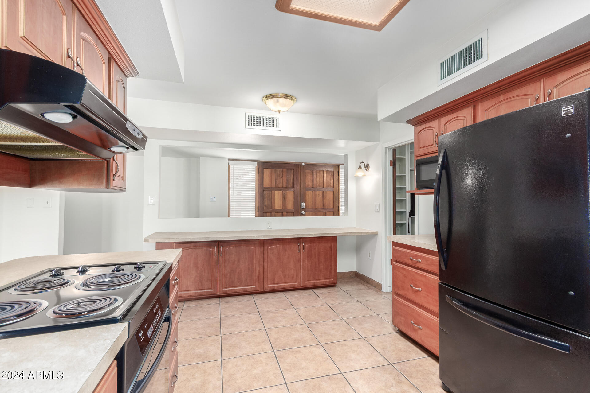 3602 West Shangri-la Road Phoenix, AZ 85029 - Photo 7 of 29 Gallery Image 7