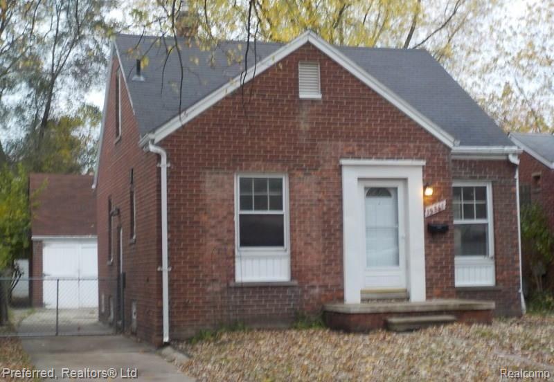 15361 Sumner Redford, MI 48239 - Photo 1 of 12