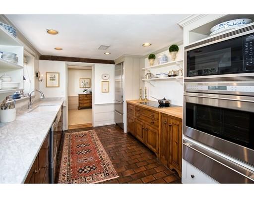 42 Lawson Road Scituate, MA 02066 - Photo 5 of 41 Gallery Image 5