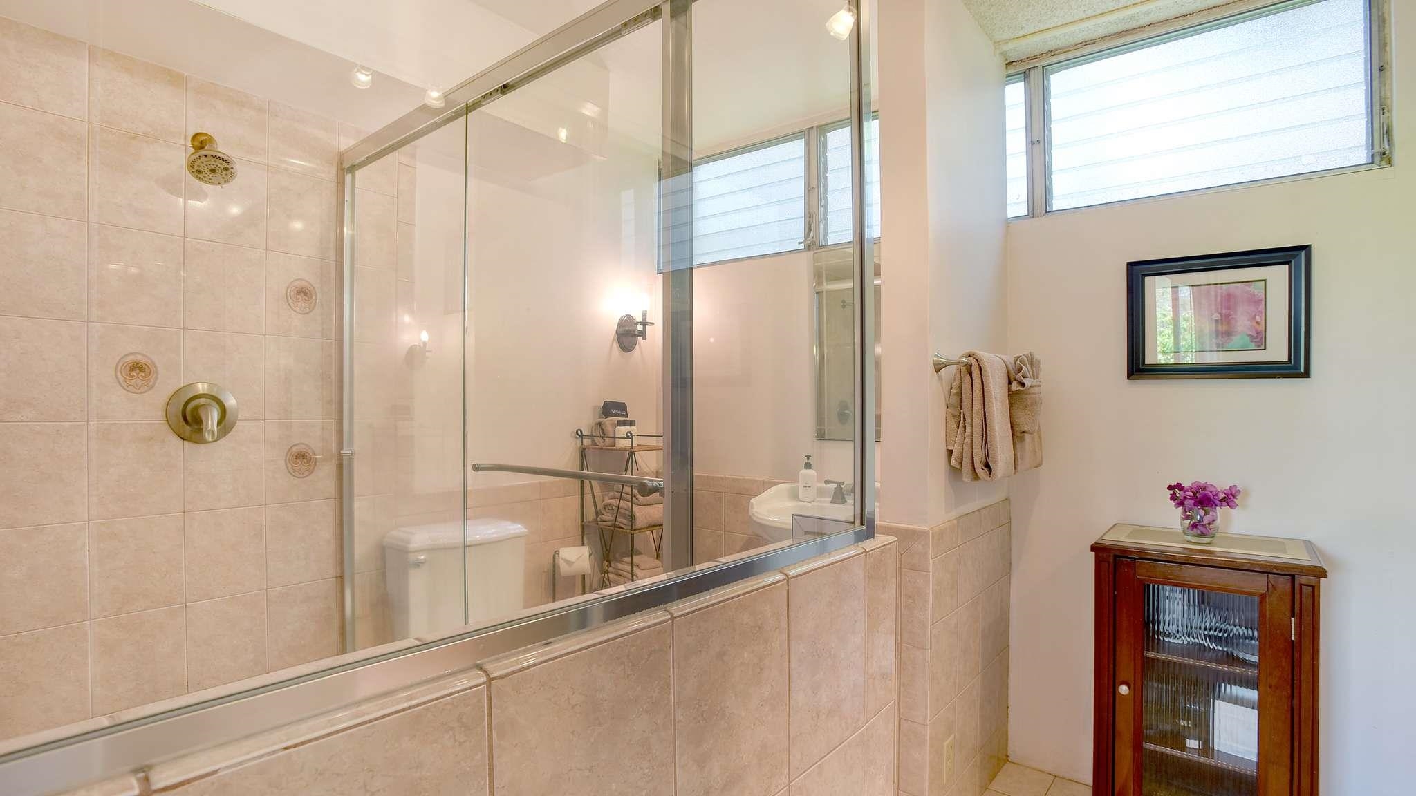 2619 South Kihei Road, Unit 309A Kihei, HI 96753 - Photo 18 of 41 a bathroom with a shower and a sink