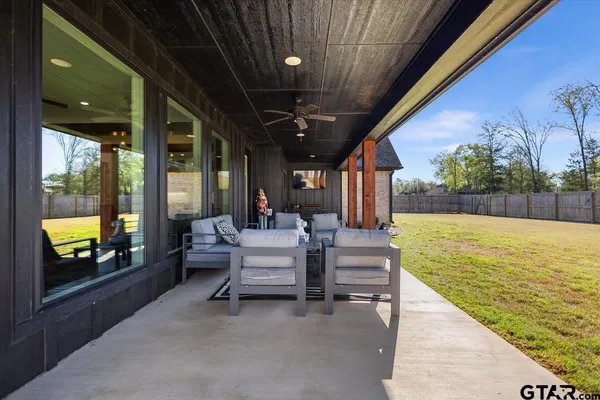 $599,000 | 12262 Harlon Street, Flint, TX 75762