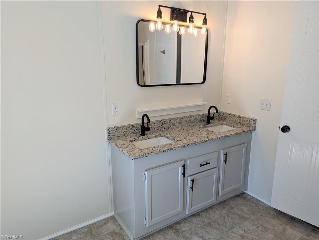 1923 Park Road Mayodan, NC 27027 - Photo 12 of 41