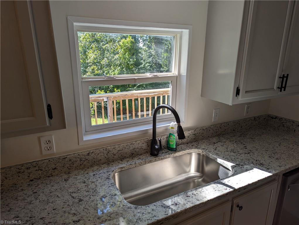 1923 Park Road Mayodan, NC 27027 - Photo 21 of 41