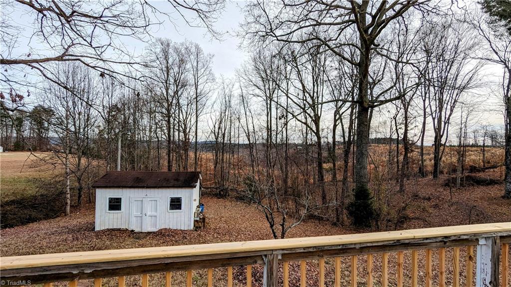 1923 Park Road Mayodan, NC 27027 - Photo 4 of 41