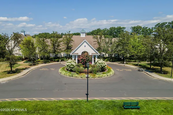 $689,000 | 7 Ivy Hill Road, Lakewood, NJ 08701