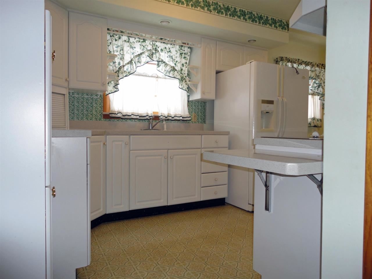 55830 Cedar Road Mishawaka, IN 46545 - Photo 3 of 17 Gallery Image 3