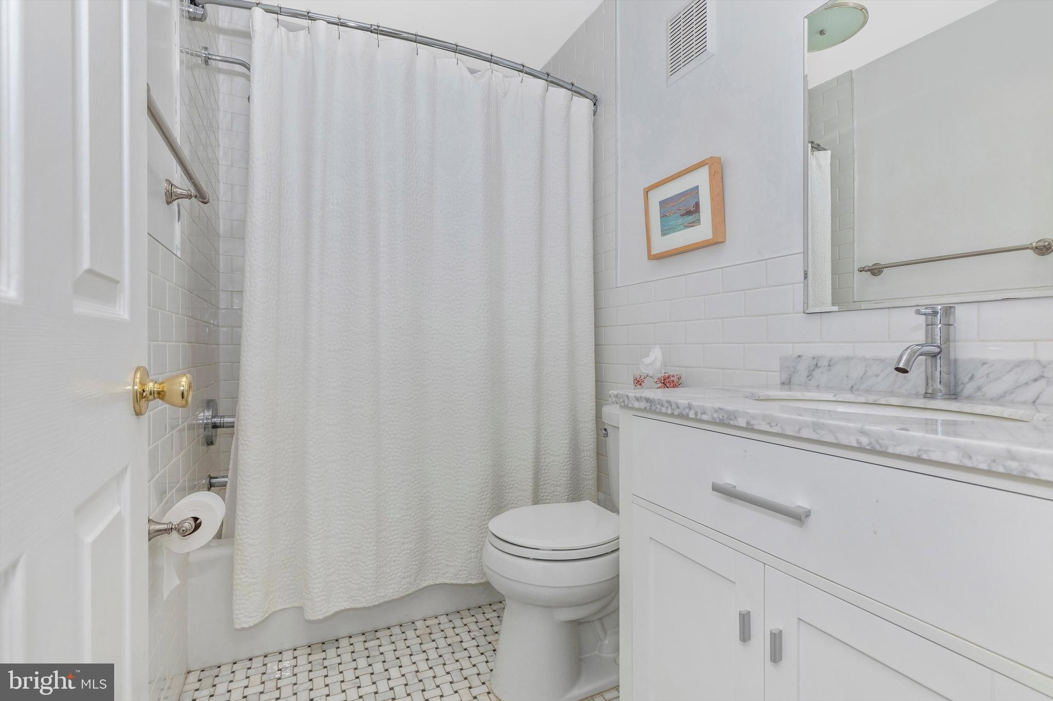 108 Reveille Road Wayne, PA 19087 - Photo 39 of 85 Hall Full Bath