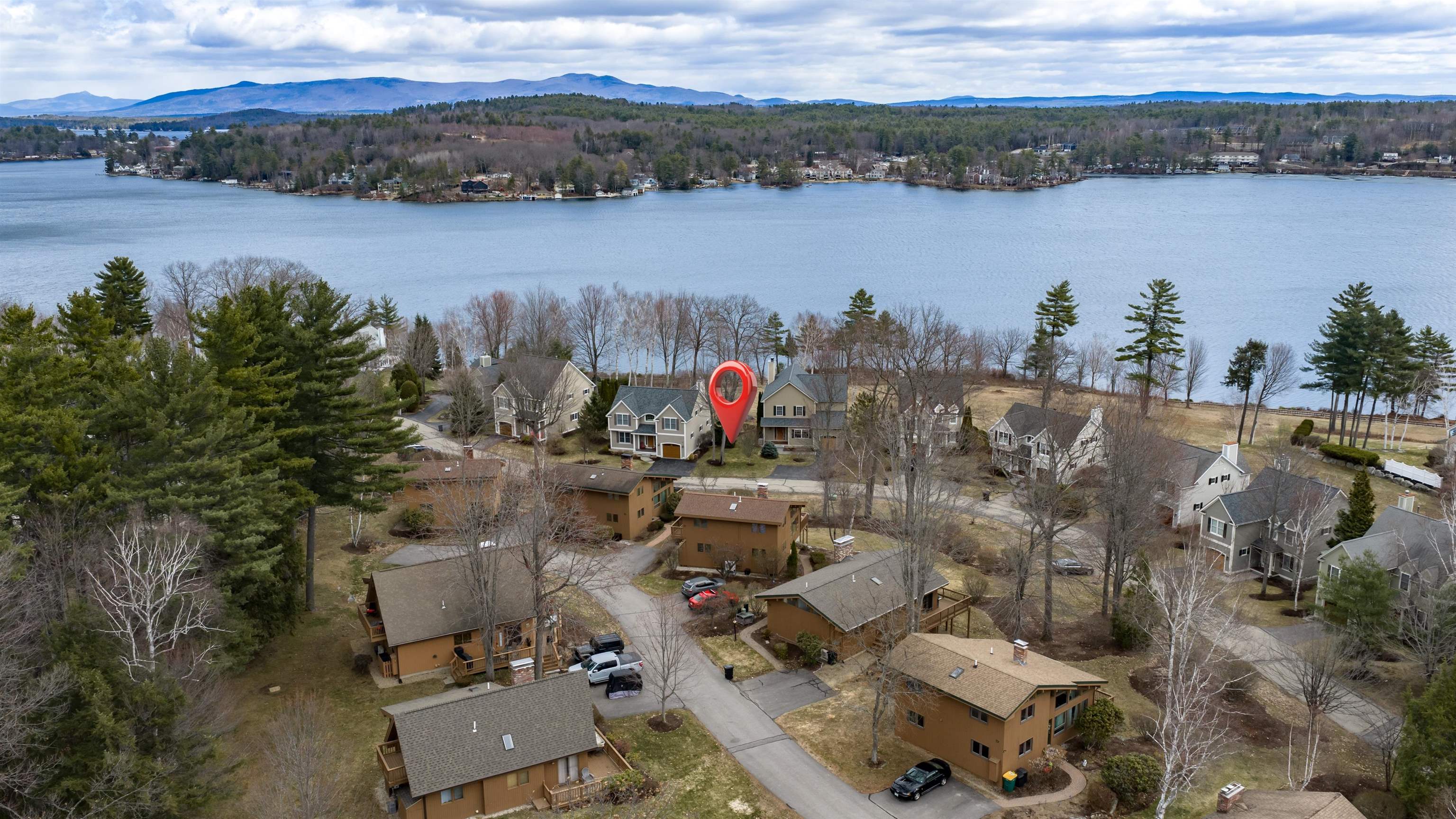 27 Fern Lane Laconia, NH 03246 - Photo 4 of 60
