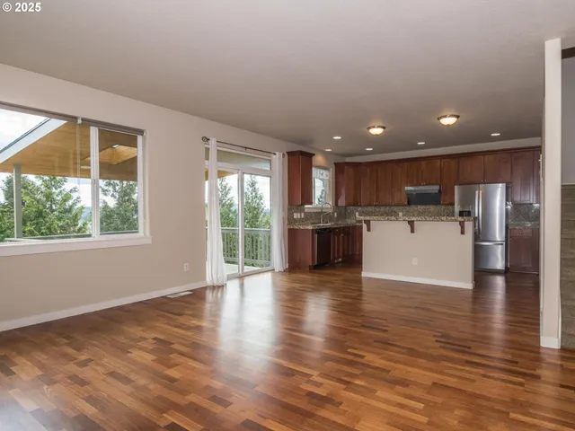 $699,900 | 13052 Southeast Meadehill Avenue, Happy Valley, OR 97086