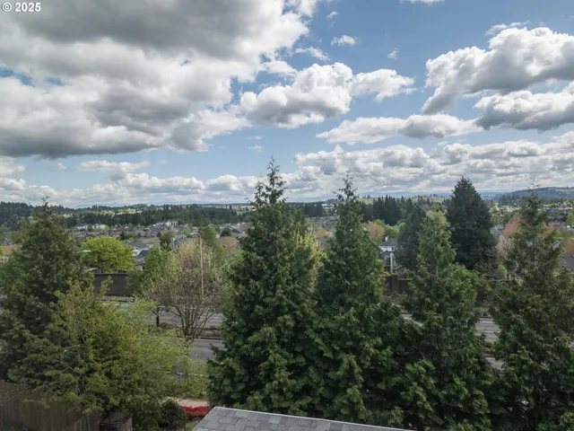 $699,900 | 13052 Southeast Meadehill Avenue, Happy Valley, OR 97086