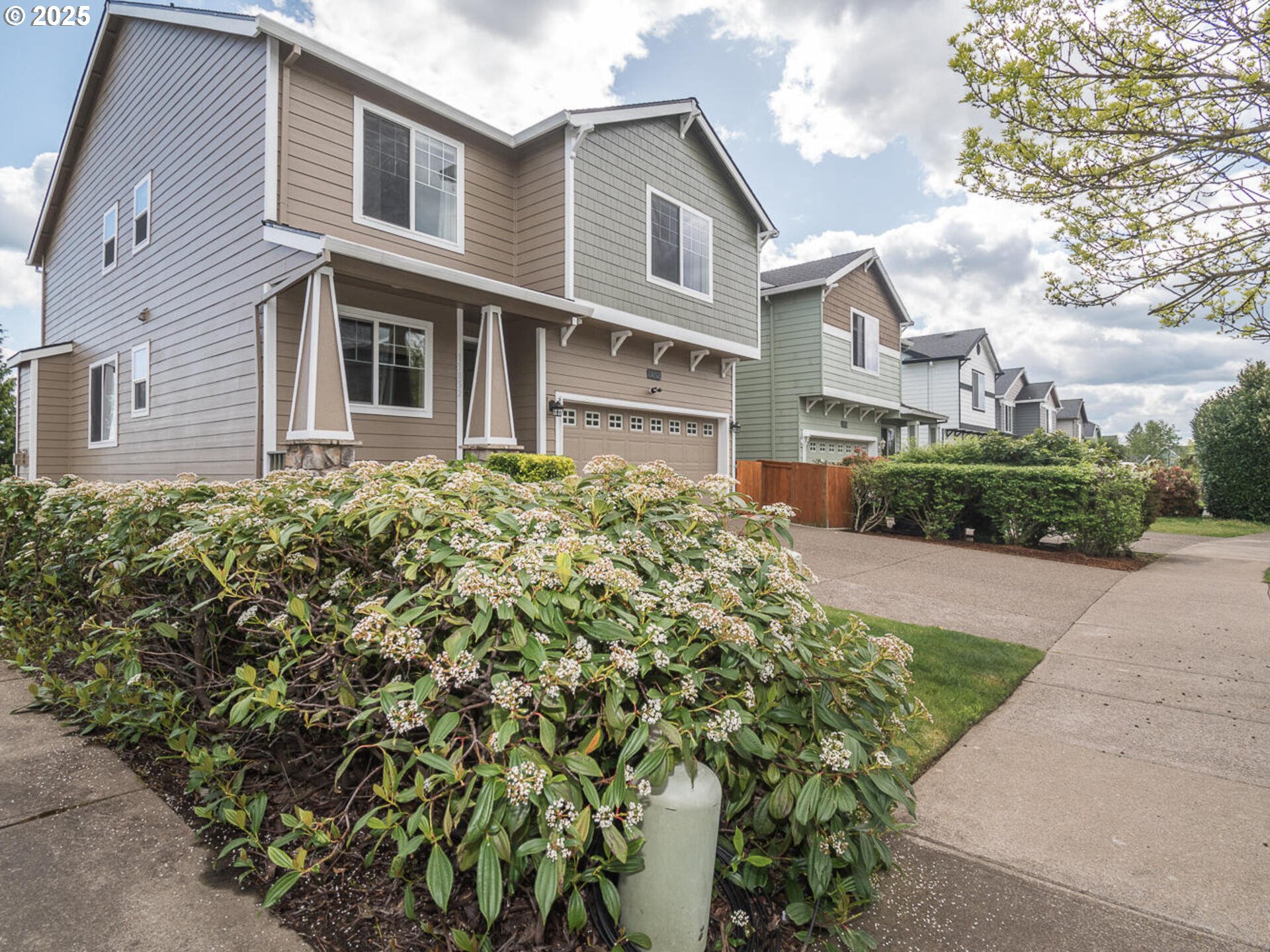 13052 Southeast Meadehill Avenue Happy Valley, OR 97086 - Photo 4 of 48