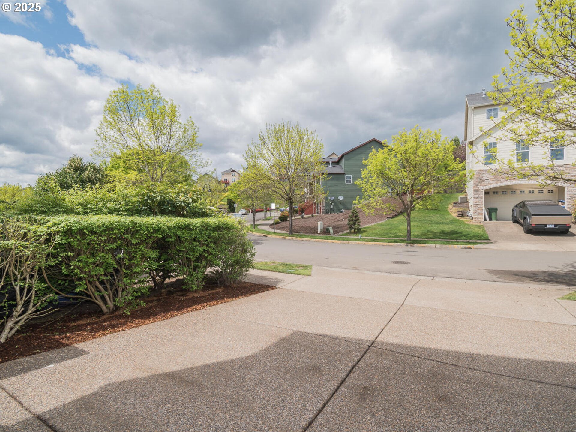 13052 Southeast Meadehill Avenue Happy Valley, OR 97086 - Photo 6 of 48