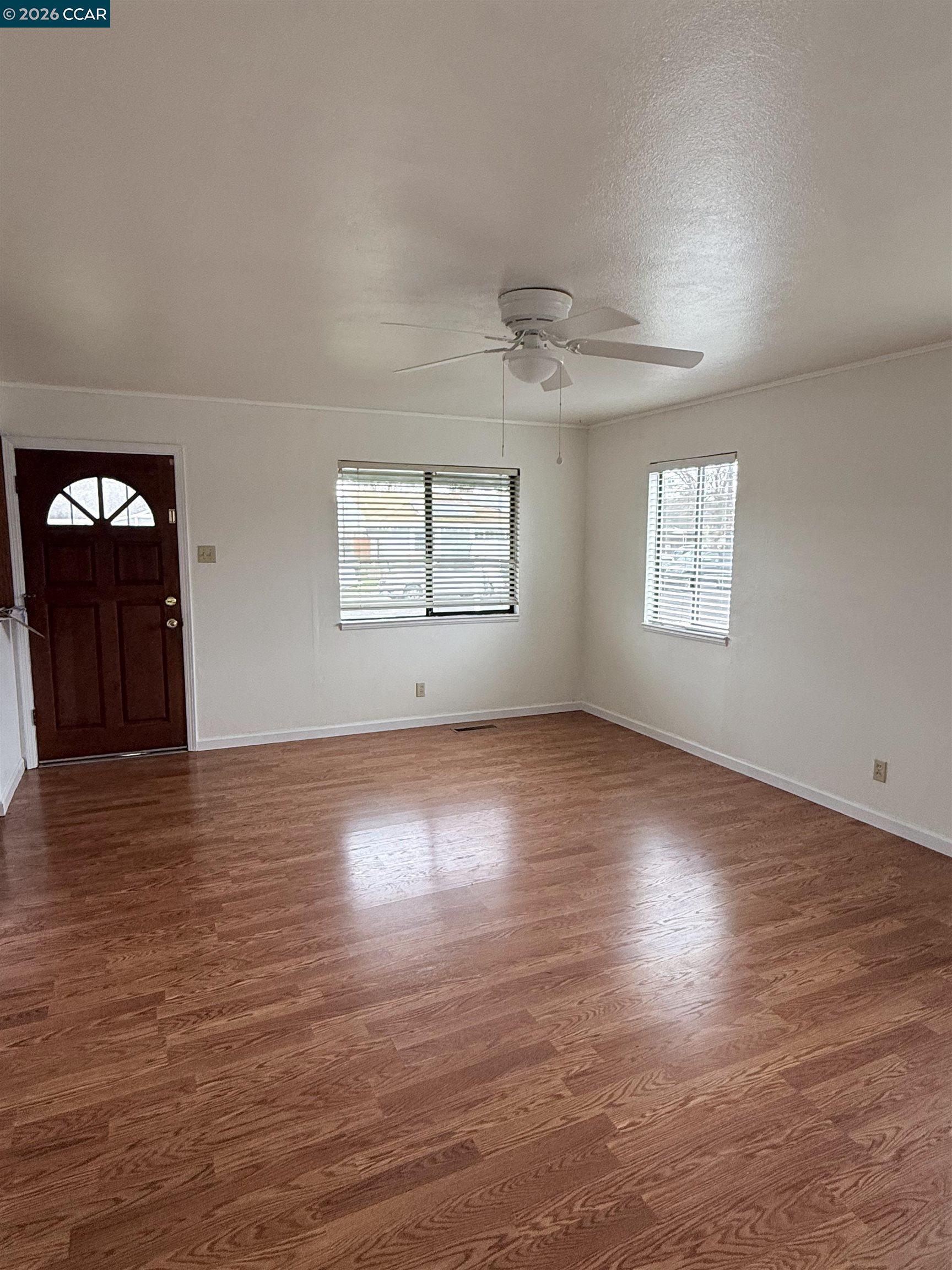 300 Concord Street Vallejo, CA 94591 - Photo 5 of 33