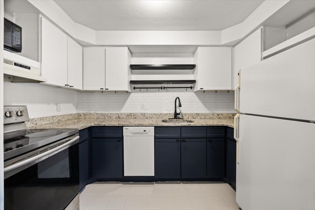 30 Old Forge Road, Unit 30 Bridgewater, MA 02324 - Photo 2 of 22 Gallery Image 2