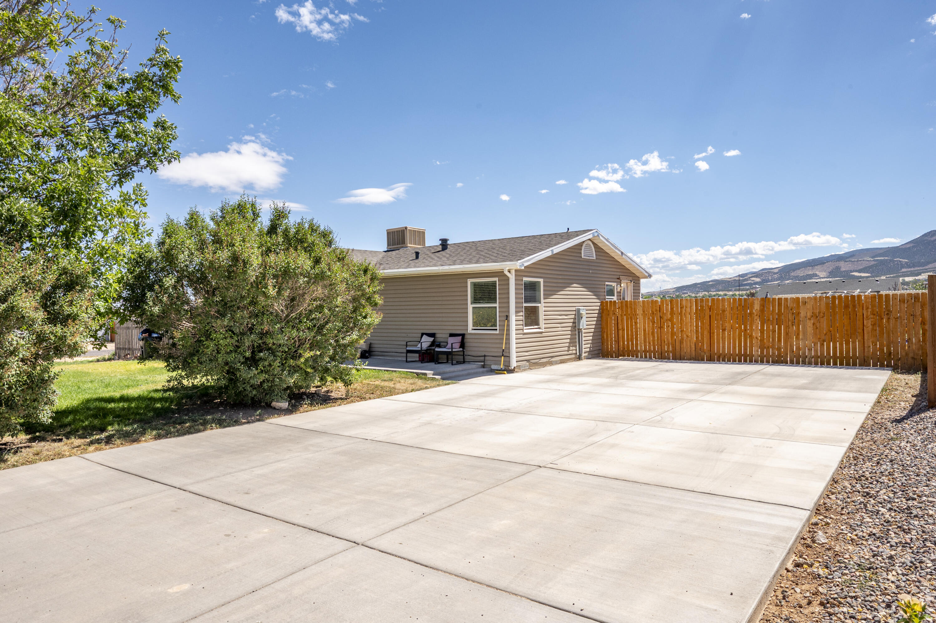 4296 Maple Lane Enoch, UT 84721 - Photo 3 of 44 4296 N Maple-12
