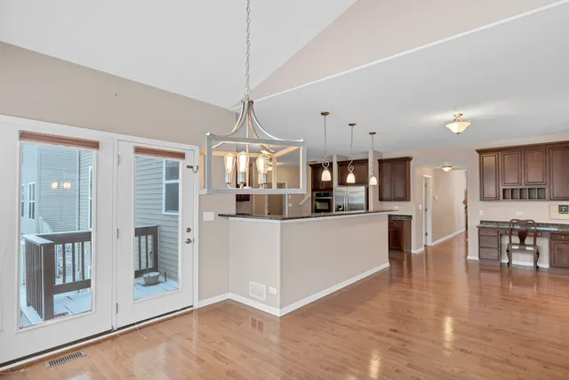 $4,800 | 426 Kingfisher Road, Bartlett, IL 60103