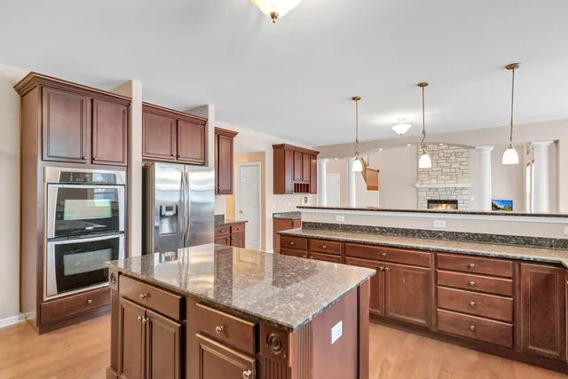 $4,800 | 426 Kingfisher Road, Bartlett, IL 60103