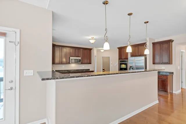 $4,800 | 426 Kingfisher Road, Bartlett, IL 60103