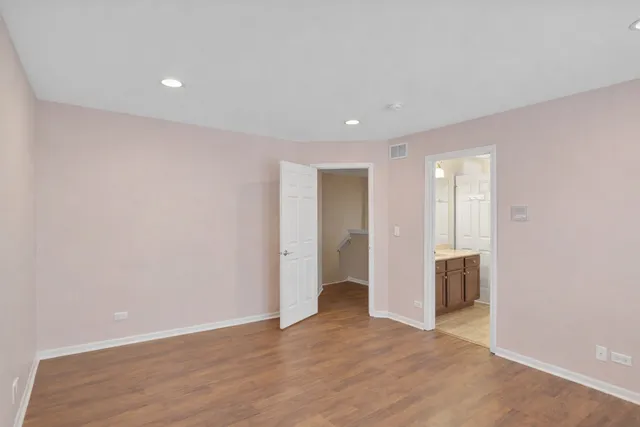 $4,800 | 426 Kingfisher Road, Bartlett, IL 60103