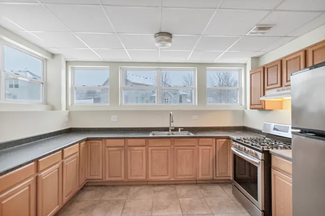 $4,800 | 426 Kingfisher Road, Bartlett, IL 60103