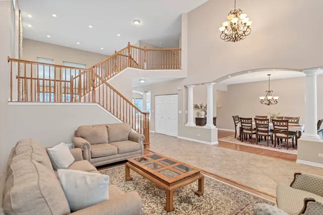 $4,800 | 426 Kingfisher Road, Bartlett, IL 60103