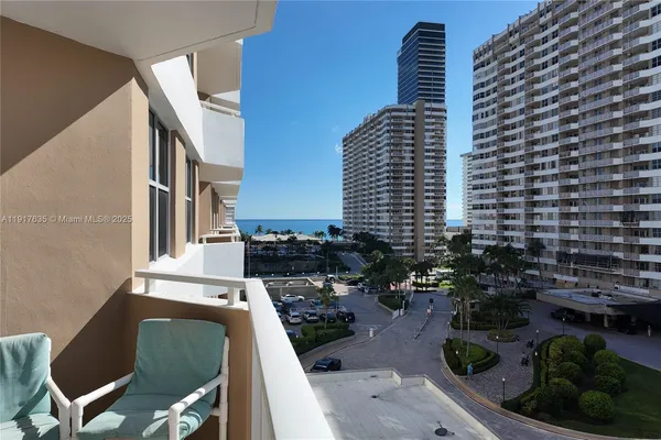 $2,250 | 1965 South Ocean Drive, Unit 6M, Hallandale Beach, FL 33009