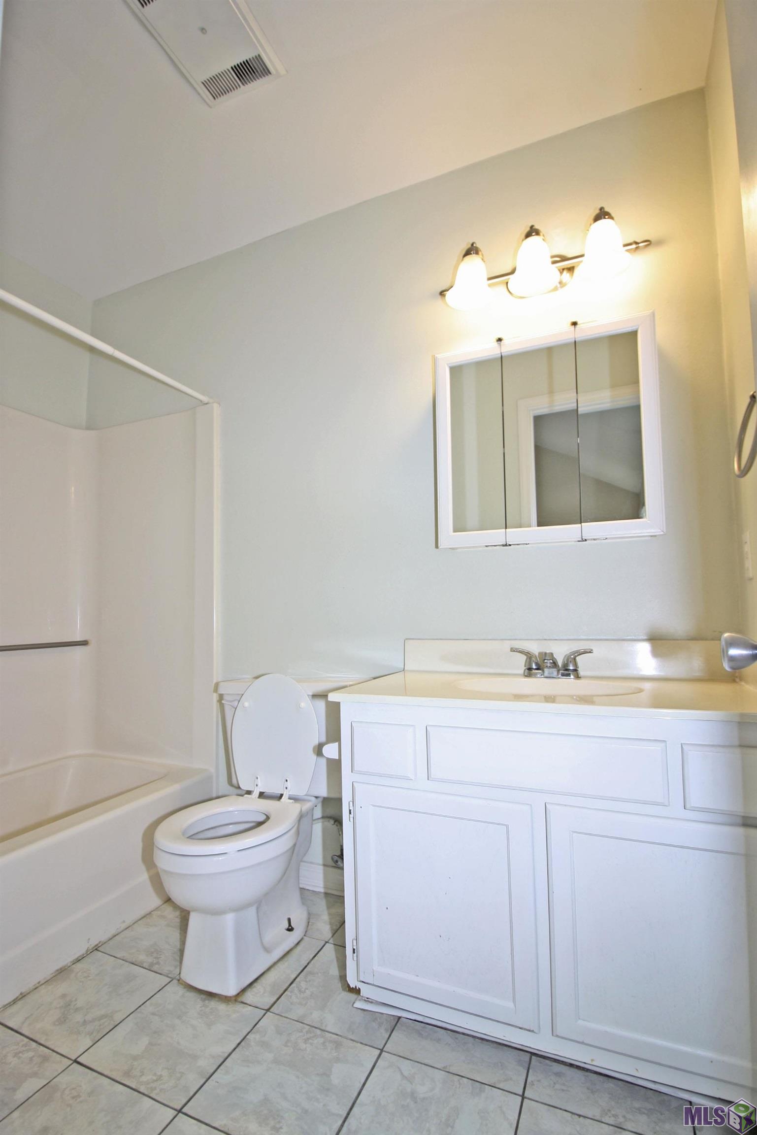 8748 Jefferson Highway Baton Rouge, LA 70809 - Photo 6 of 9