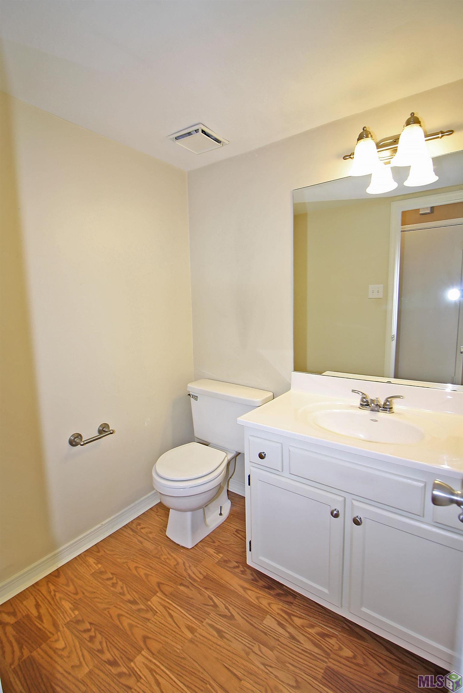 8748 Jefferson Highway Baton Rouge, LA 70809 - Photo 7 of 9