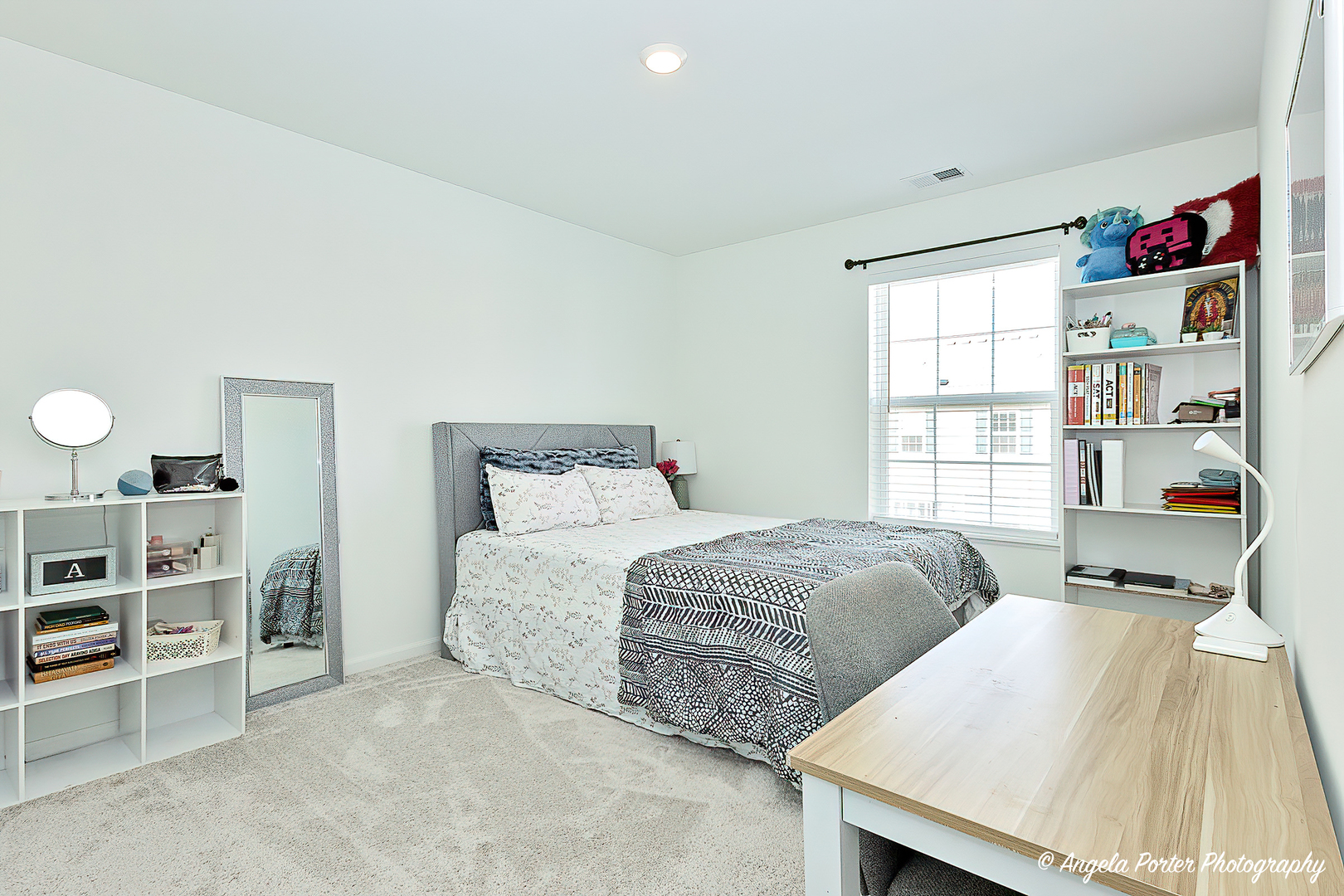 1004 Neubauer Circle Lindenhurst, IL 60046 - Photo 21 of 29 a bedroom with a bed and a window