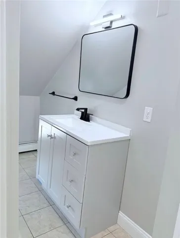 $1,600 | 95 Mulberry Street, Unit 3, Pawtucket, RI 02860