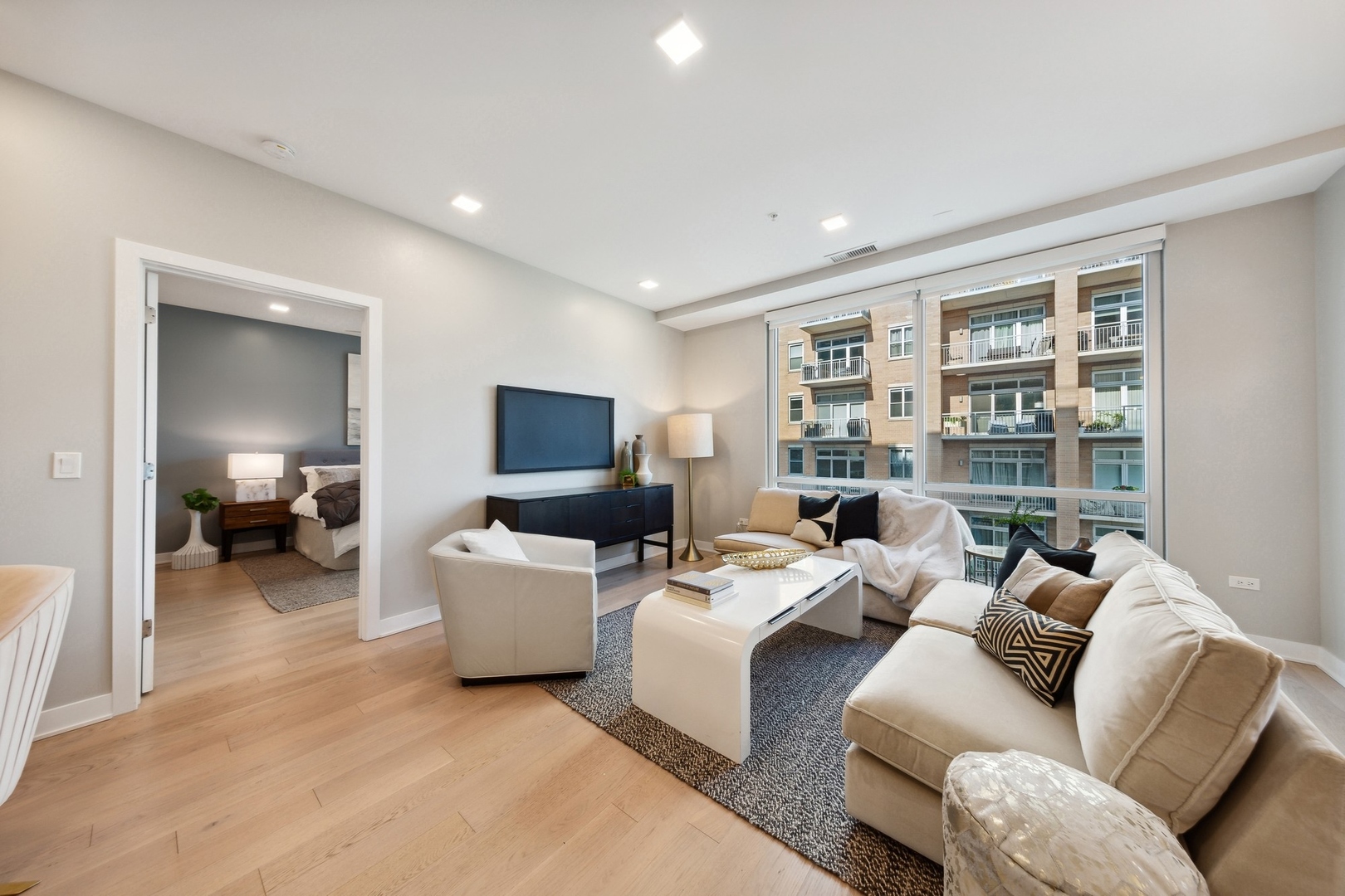 1000 West Monroe Street, Unit 501 Chicago, IL 60607 - Photo 3 of 16