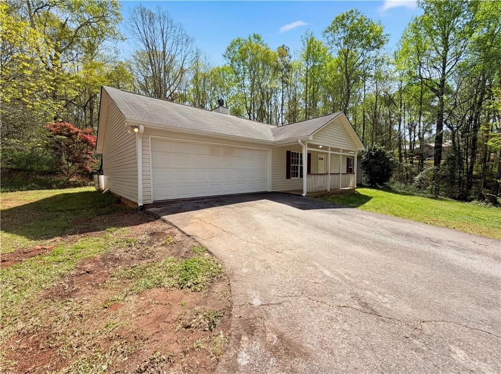 178 April Lane Jefferson, GA 30549 - Photo 2 of 24