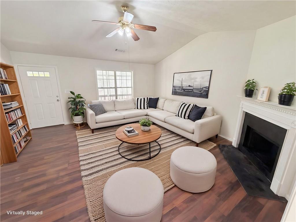 178 April Lane Jefferson, GA 30549 - Photo 3 of 24